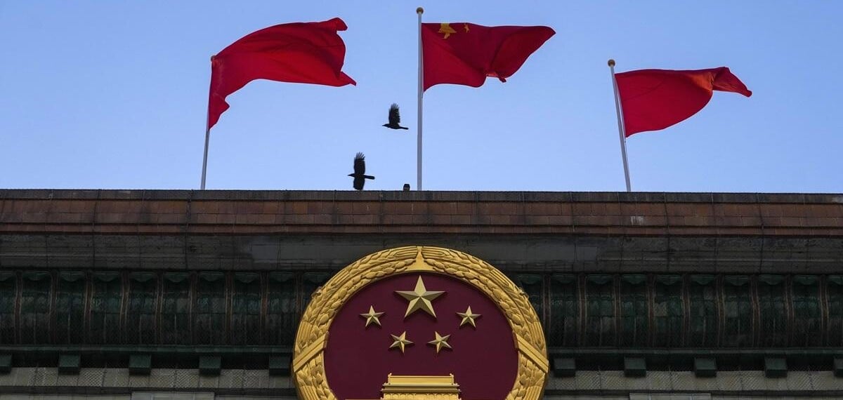 中共總書記習近平主持中共中央政治局會議，會議決定10月在北京召開中共二十屆中央委員會第五次全體會議(資料圖片)